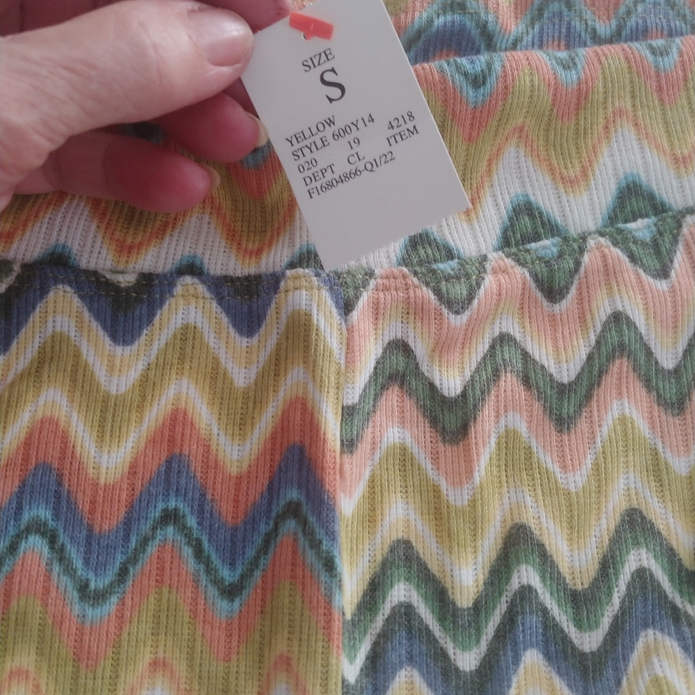 Multicolor Zigzag Short. Size S - Picture 2 of 7
